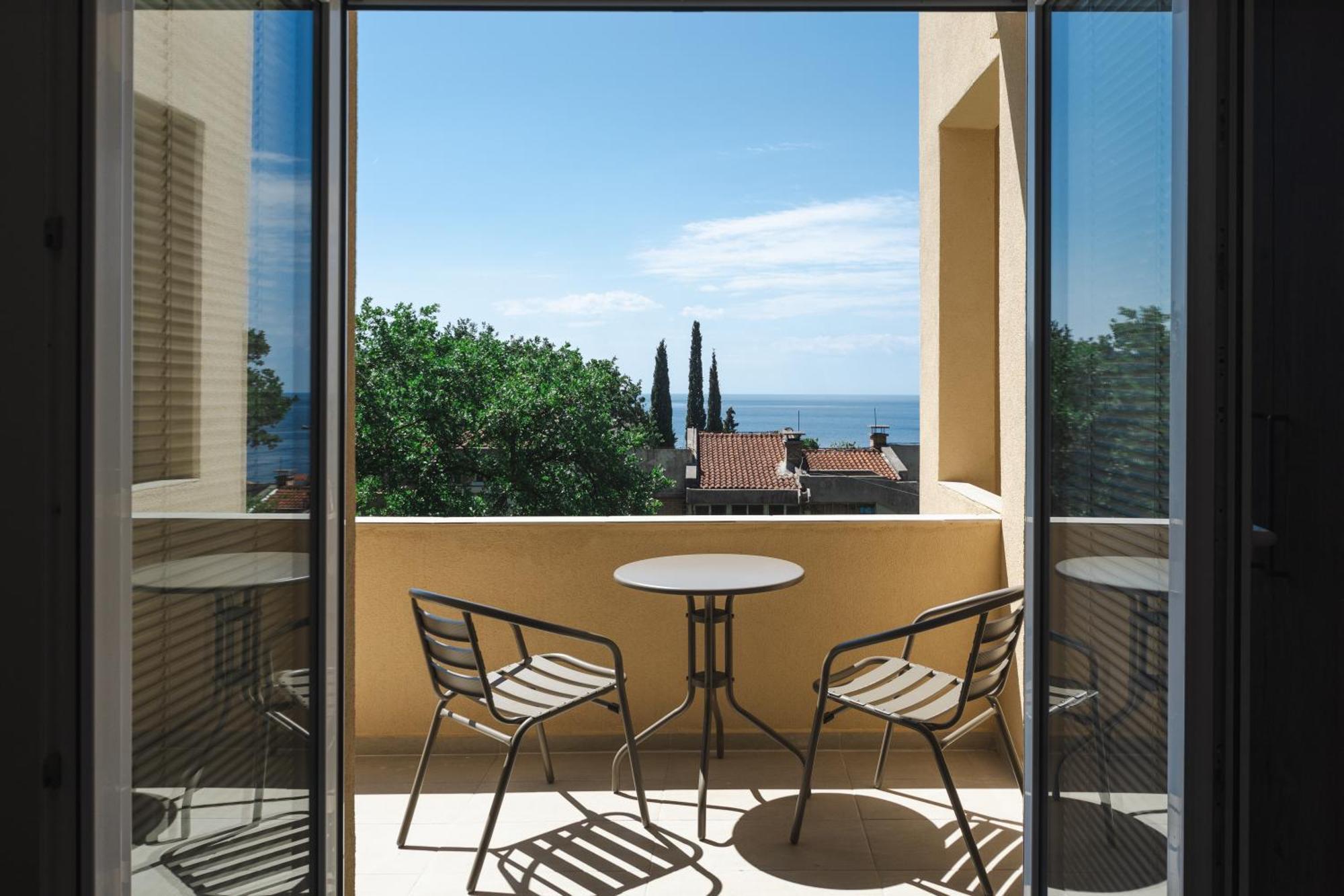 Apartmani Agape Petrovac Bagian luar foto